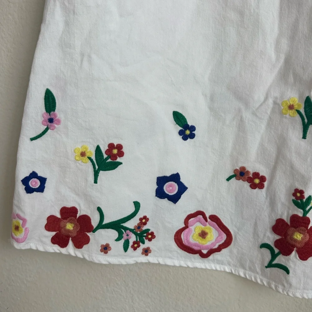 La Lavon Embroidered Sleeveless Dress - Picture 6 of 12